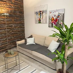 Alfonzetti-5 Min Walk To Central Train And Bus Station Katania